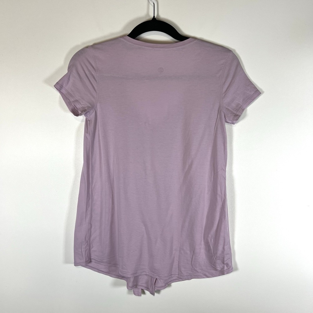 Lululemon Knot‎ A Problem Tee Purple V-Neck Split Front T-Shirt Size Small - Picture 4 of 7